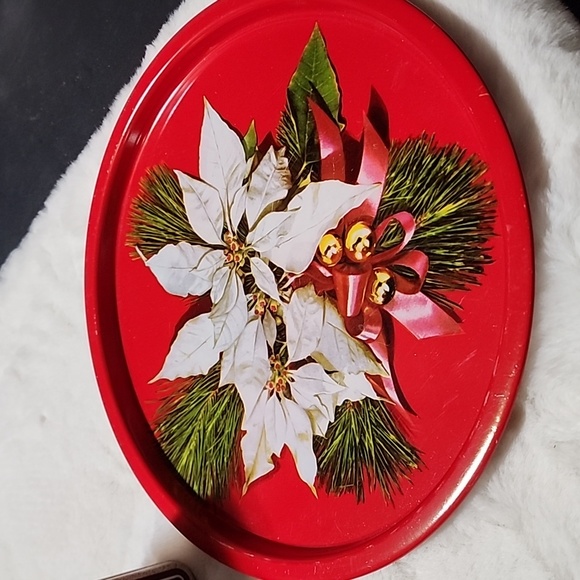 VINTAGE  TIN CANS AND  TRAY CHRISTMAS 🎄 - Picture 2 of 10
